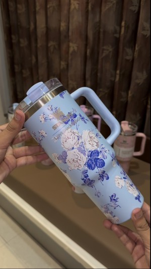 Stanley x LoveShackFancy Flowstate Quencher 40 oz Blue Floral