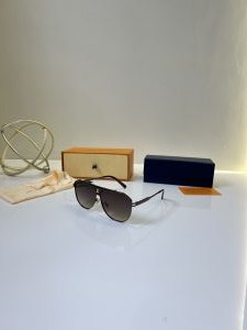 Louis_vuittion_22295_brown
