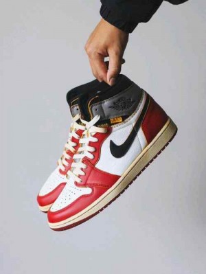 Nik.e Union x Air Jordan 1 Chicago Shadow 524