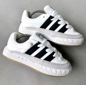 Adidass adimatic streetball white black