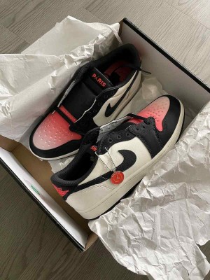 Air Jordan 1 Retro Low OG PSG Paris Saint-Germain