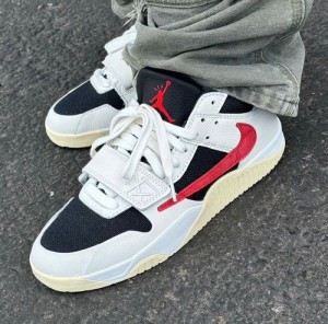AIR JORDANS RETRO TRAVIS SCOTT CUT THE CHECK UNIVERSITY RED