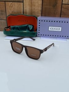 Gucci_7741_matt_brown