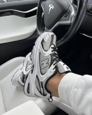 NewBalance-530-trainers-White-Black