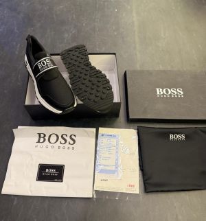 HUGHO BOSS LUXURY SNEAKER 