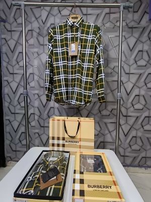 Burberry_Green_Checks_Premium_Classic_Shirt_With_Box_Packing_And_Carry_Bag_(1436)