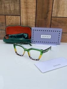 Gucci_6186_green_plano