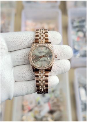 Role_x Oyster Perpetual Date Just