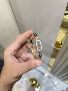 Chane l rose gold
