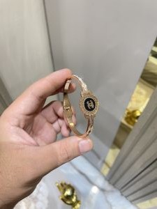 Christia n dio r rose gold