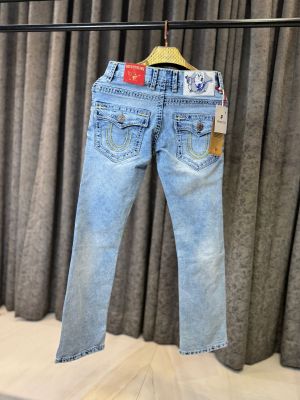 TRUE RELIGION BLUE BOOTCUT JEANS