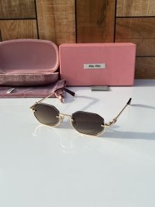 Miu_miu_600_gold_brown