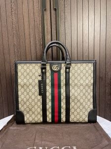Gucc_i varsatile tote bag black with dust bag 131