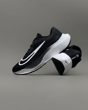 Nik ee zoom fly 5 black white