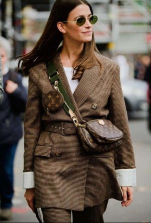 louis vuitton multi pochette Dark Green Strap with Og wodden box