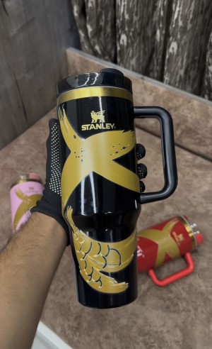 Stanley x Lunar New Year Flowstate Quencher 40 oz Black Gold