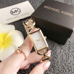 Michael Kors Empire
