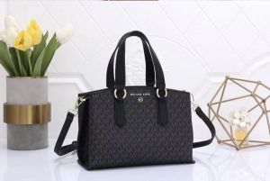 Michael-kors speedy with dust bag 81