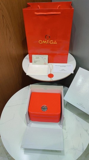 OMEG A KIT WITH CARRY BAG