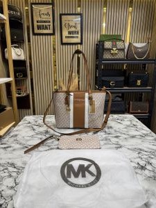 Michael_Kors Signature Tote Bag With Dust Bag Premium Quality (Beige brown)