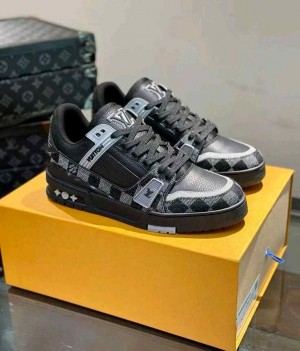 Louis_Vuitton_Trainer_Black_Grey_853