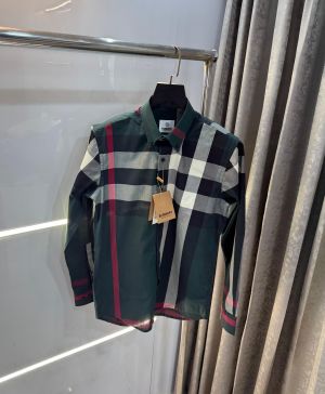 Burberr y Bottle Green Checks Premium Classic Shirt
