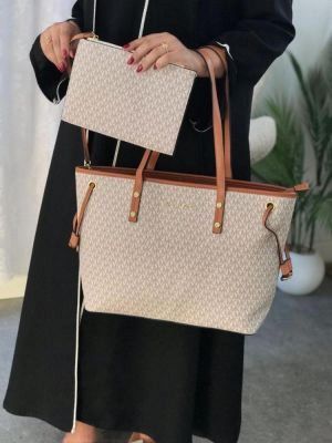 MICHAEL KOR.S WHITE PREMIUM TOTE BAG WITH EXTRA POUCH & OG DUST BAG