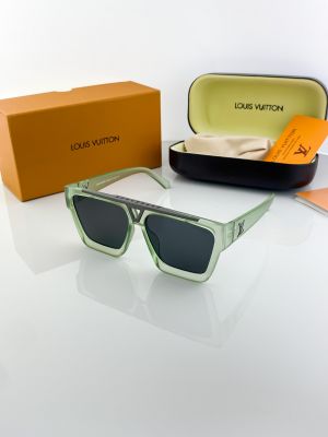 Louis_Vuittion_1502_Matte_Green