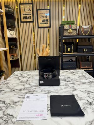 Tommy_hilfiger belt premium quality with og box dust bag (4-1)