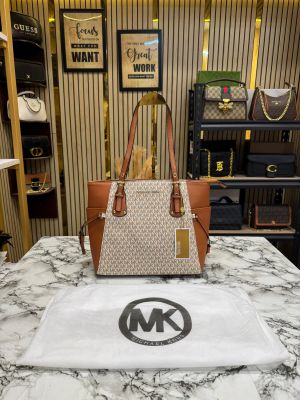 Michael_Kors Voyager Premium Quality Tote Bag With Dust Bag (Beige Brown)