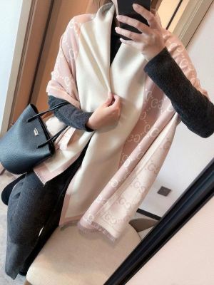 Gucci_Woollen_Stole_For_Women_With_Box