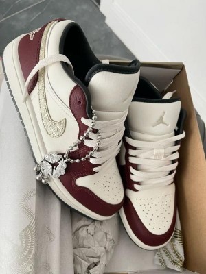 Air Jordan 1 Low SE Lunar New Year