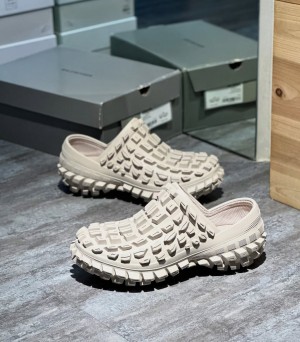 Balenciaga Bouncer Clogs