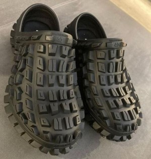 Balenciaga Bouncer Clogs