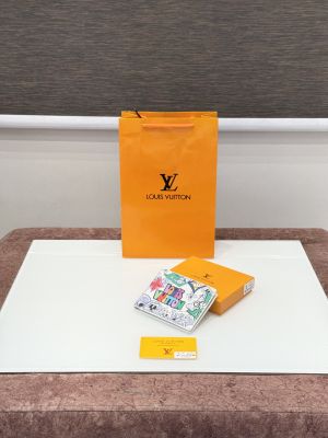 Louis_Vuitton_Premium_Wallet_L-106_White