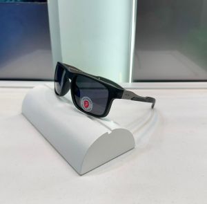 Oakle y All Black Luxury Shade 2419