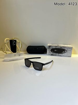 Oakley_4123_Full_Black
