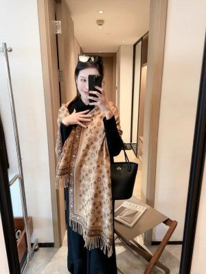 Louis_Vuitton_Premium_Unisex_Woollen_Stole_withbox_5706 Louis_Vuitton_Premium_Unisex_Woollen_Stole_withbox_5706