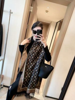 Louis_Vuitton_Premium_Unisex_Woollen_Stole_withbox_5708 Louis_Vuitton_Premium_Unisex_Woollen_Stole_withbox_5708