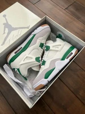 Air Jordan Retro 4 Pine Green Semi UA Air Jordan Retro 4 Pine Green Semi UA