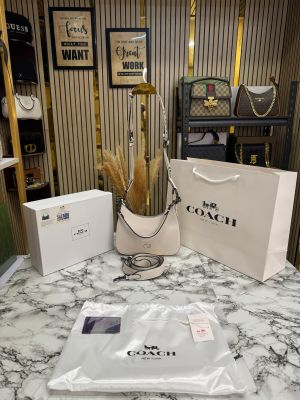 Coac_h Hobo Crossbody Bag With Box And Dust Bag Including Carry Bag (White) Coac_h Hobo Crossbody Bag With Box And Dust Bag Including Carry Bag (White)