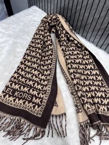 Michael_Kors_MK3_Brown-Beige_Woollen_Scarf_With_Plain_ZipLock_PolyBag Michael_Kors_MK3_Brown-Beige_Woollen_Scarf_With_Plain_ZipLock_PolyBag