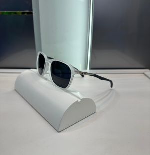 Oakle y Grey-Black Luxury Shade 4932 Oakle y Grey-Black Luxury Shade 4932