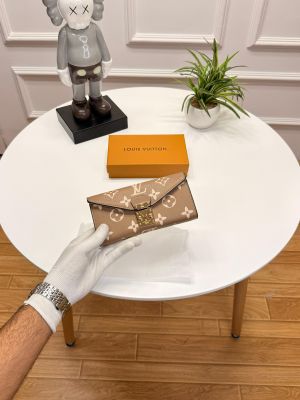 Louis_vuitton_lv_metis_premium_womens_longwallet_with_ogbox_ea152 Louis_vuitton_lv_metis_premium_womens_longwallet_with_ogbox_ea152