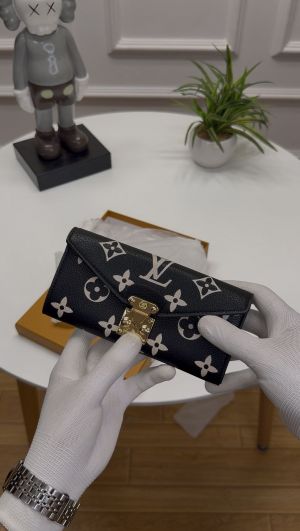 Louis_vuitton_lv_metis_premium_womens_longwallet_with_ogbox_ea153 Louis_vuitton_lv_metis_premium_womens_longwallet_with_ogbox_ea153