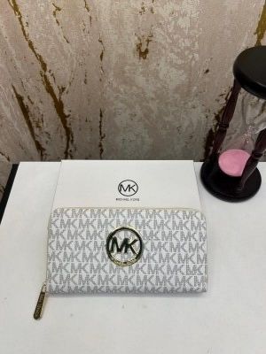 MICHAEL KOR_S PREMIUM LONG WALLET WITH OG BOX 60017 ( WHITE ) MICHAEL KOR_S PREMIUM LONG WALLET WITH OG BOX 60017 ( WHITE )