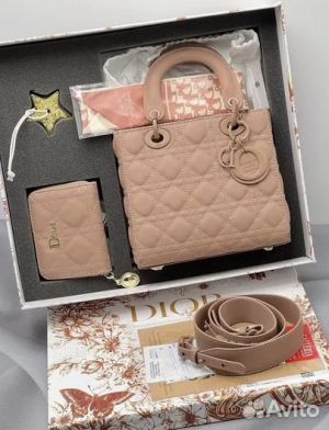 CHRISTIAN DIO.R PINK PREMIUM GIFT SET BAG WITH OG BOX