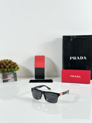 Prada_69_Gold_Black