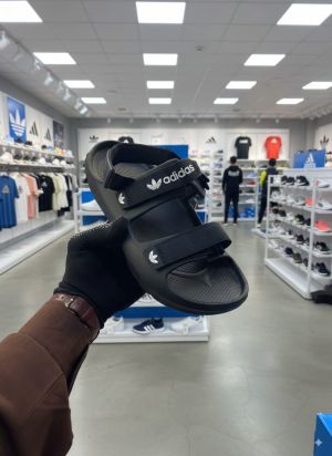 Adidas-Lightweight-Velcro-Sport-Sandals- Adidas-Lightweight-Velcro-Sport-Sandals-