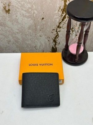 LOUIS_VUITTON BLACK PREMIUM WALLET WITH OG BOX MODEL NO -30 LOUIS_VUITTON BLACK PREMIUM WALLET WITH OG BOX MODEL NO -30